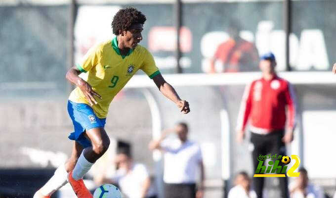 ليفربول يلاحق لاعب برازيلي جديد .