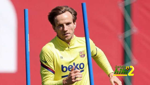 لماذا تعمد راكيتيتش أن يغيظ مسئولي برشلونة ؟