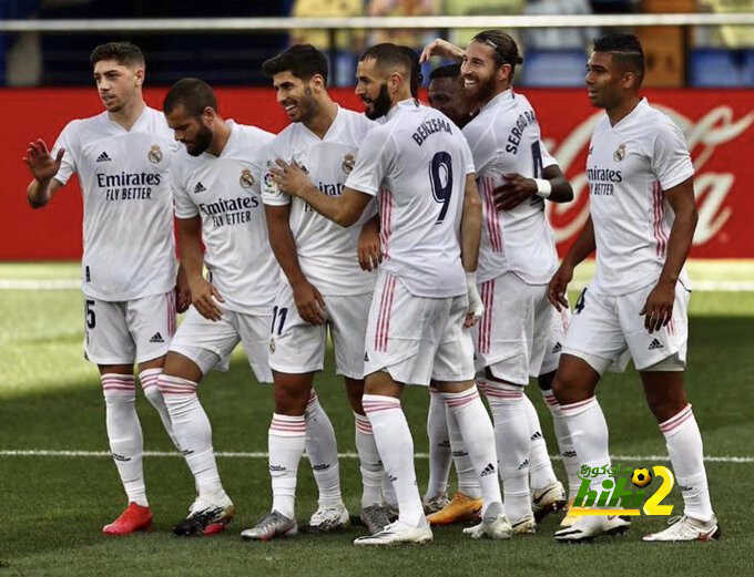 الموندو : الفار يفيد الريال ويتجاهل برشلونة