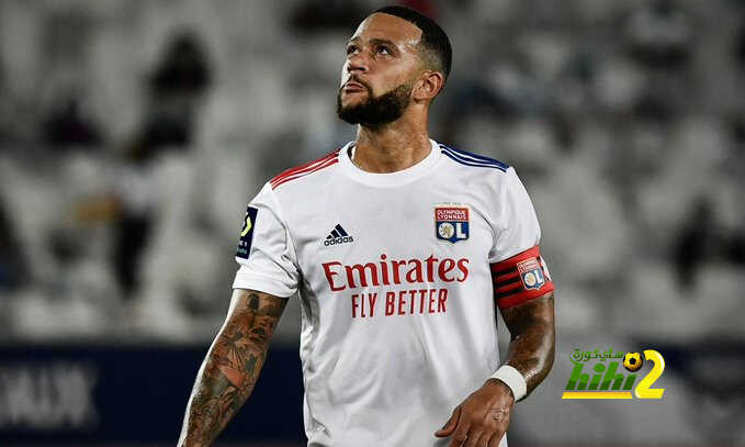 منافسين برشلونة على ديباي