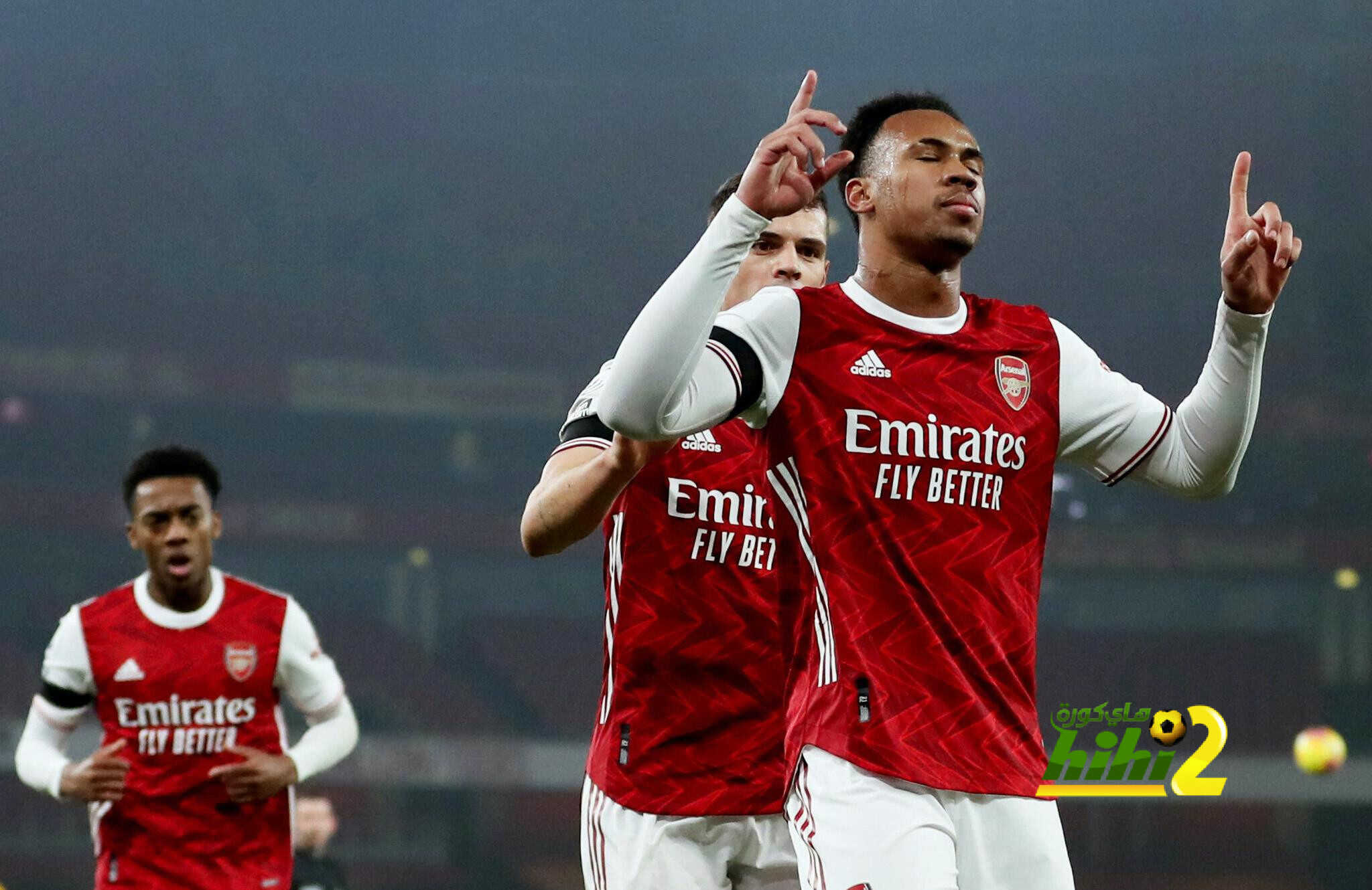 لاعب أرسنال السابق يتنبأ بهبوط الجانرز