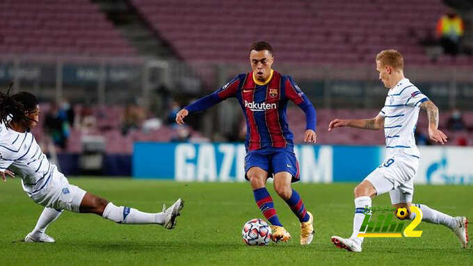 ديست .. معشوق الجماهير في برشلونة!