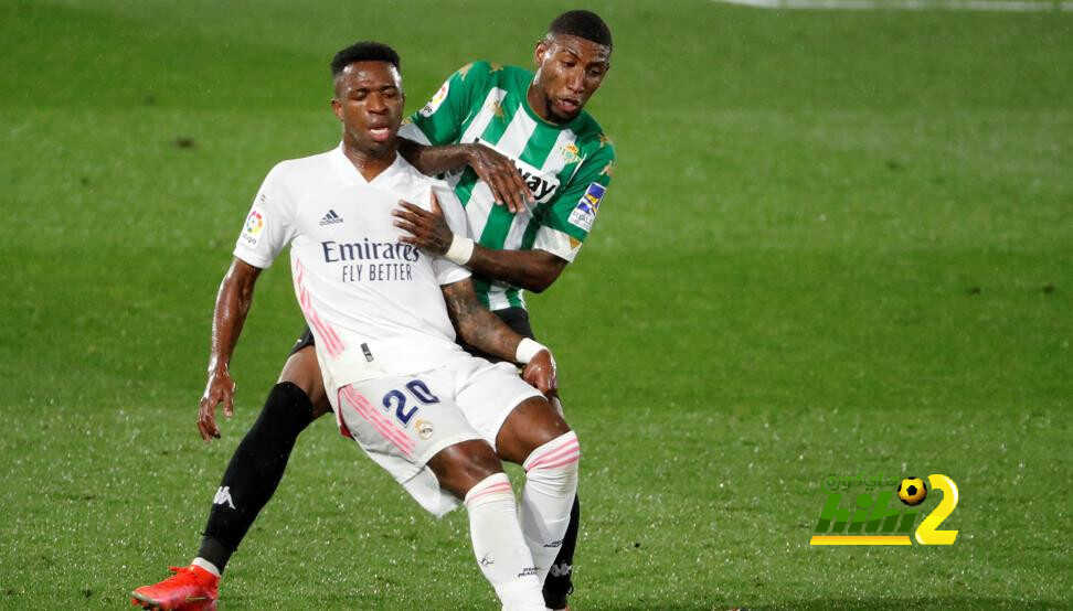 برشلونة يرفض عرض باريس الهزيل لضمه ظهيره