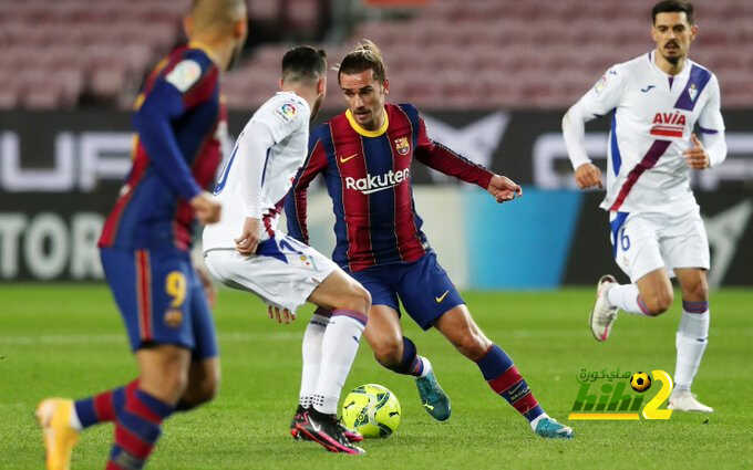 ميسي وبيدري خارج قائمة برشلونة لمواجهة إيبار