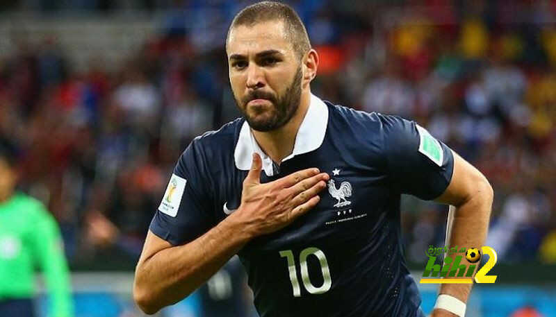 بنزيما يلطف الأجواء مع جيرو
