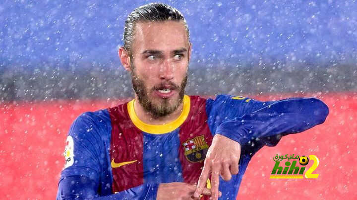 مدافع برشلونة: الفار يحقق العدالة في كرة القدم