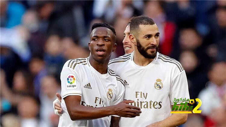 فينسيوس وبنزيما سويا أقوى من برشلونة بأكمله !