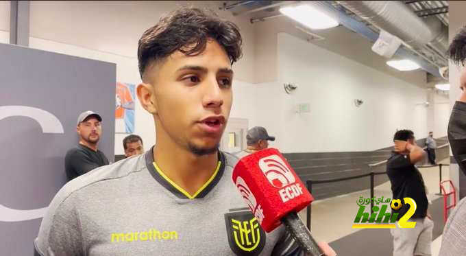 مدافع برشلونة يحقق حلمه