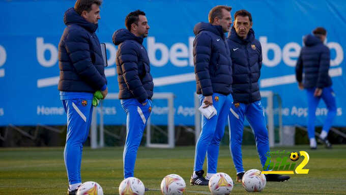 تشافي يتراجع عن عادته قبل مباريات برشلونة