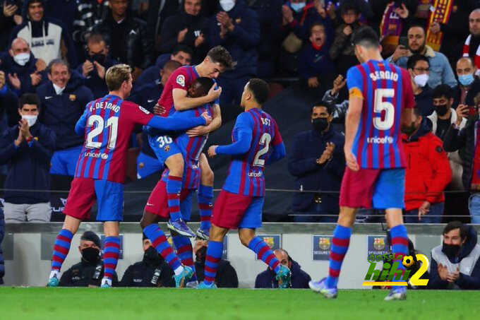 مارتينيز يكشف الفارق بين برشلونة الماضي والحالي