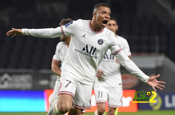 مبابي يعادل إنجاز إبراهيموفيتش فى الدوري الفرنسي