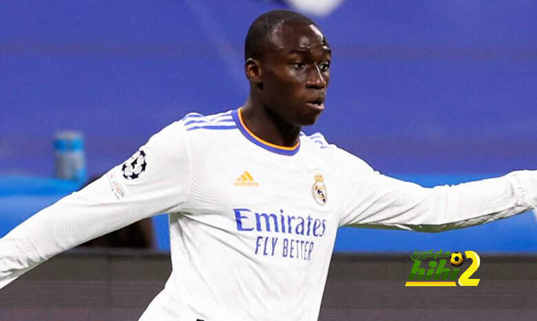 فيديو: لحظة دخول نجوم ريال مدريد غرفة الملابس بعد المباراة