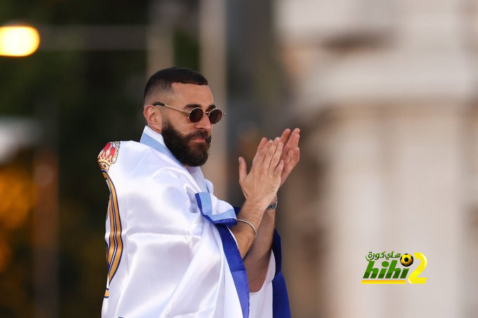 تجديد عقد بنزيما مع ريال مدريد …مسكن مؤقت !
