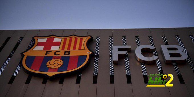 صفقات برشلونة تدفعه للأمام بين متابعيه