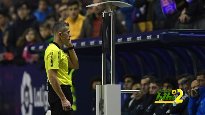 فيلانويفا يجامل برشلونة ويتربص بالريال
