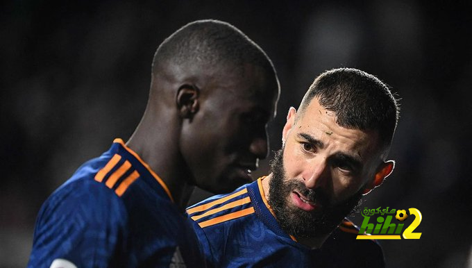 لماذا يرفض لاعبوا ريال مدريد رحيل ميندي ؟