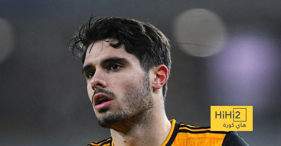 نيتو يتفوق على نجوم الدوري الإنجليزي