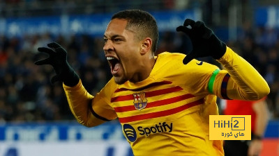 وكيل أعمال فيتور روكي يكشف موقف موكله من الرحيل عن برشلونة