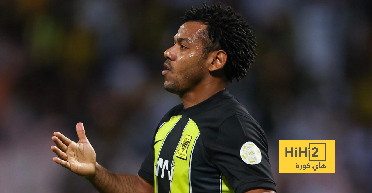 رومارينهو يتسلح برقم تاريخي مع الاتحاد