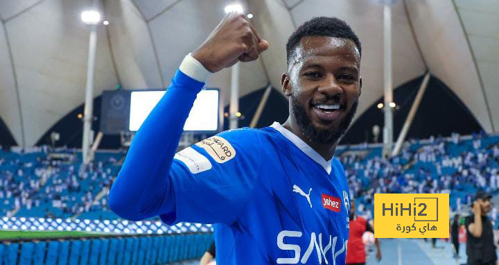 رئيس الشباب يسخر من طريقة تعاقد الهلال مع تمبكتي