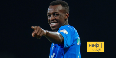 ثنائي الدوري الإنجليزي يراقب نجم الهلال