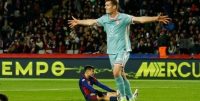 الملاعب سبورت : الصورة الاكثر تعبيرا عن حال برشلونة بعد الخسارة من اتلتيكو مدريد