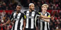 نيوكاسل يقتنص فوزًا ثمينًا من مانشستر يونايتد في الدوري الإنجليزي
