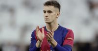 صراع إنجليزي على موهبة برشلونة مارك كاسادو
