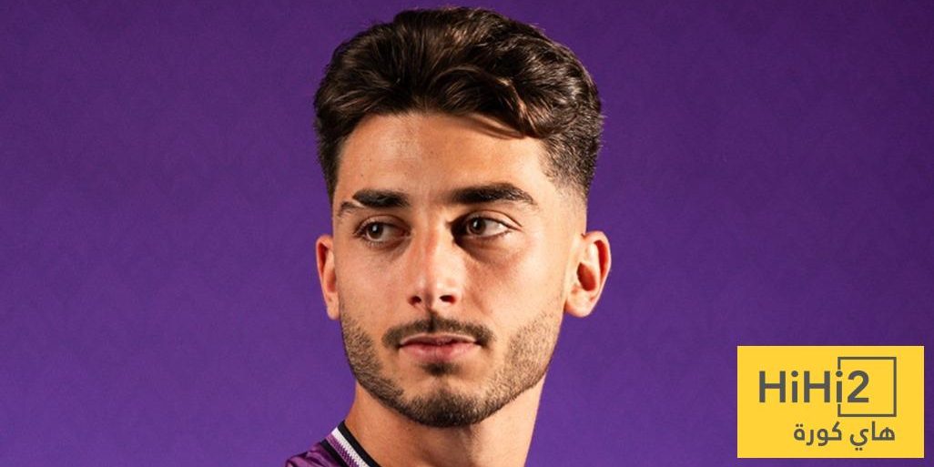 لاعب برشلونة السابق أمل بلد الوليد الأخير
