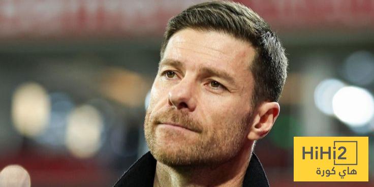 أكبر داعمي تشابي في يومه الأول مع ريال مدريد.. صور توثق اللحظة