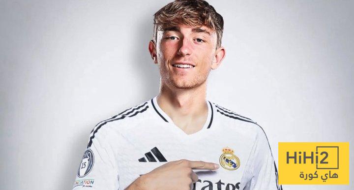 هويسين يكشف حبه القديم لريال مدريد بصورة من الطفولة