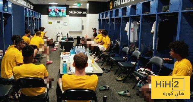 لأول مرة في التاريخ.. دكة البدلاء خارج الملعب لأول مرة في التاريخ.. دكة البدلاء خارج الملعب