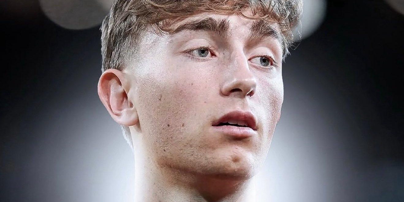 والد هويسين يثير غضب جماهير برشلونة والسبب…؟