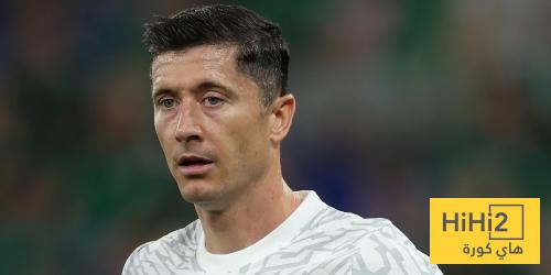 مدرب منتخب بولندا: بروبيرز أخطأ في حق ليفاندوفسكي