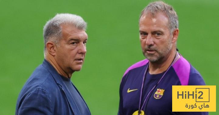 برشلونة يصل ملعب نوفير قبل مواجهة فيسيل كوبي
