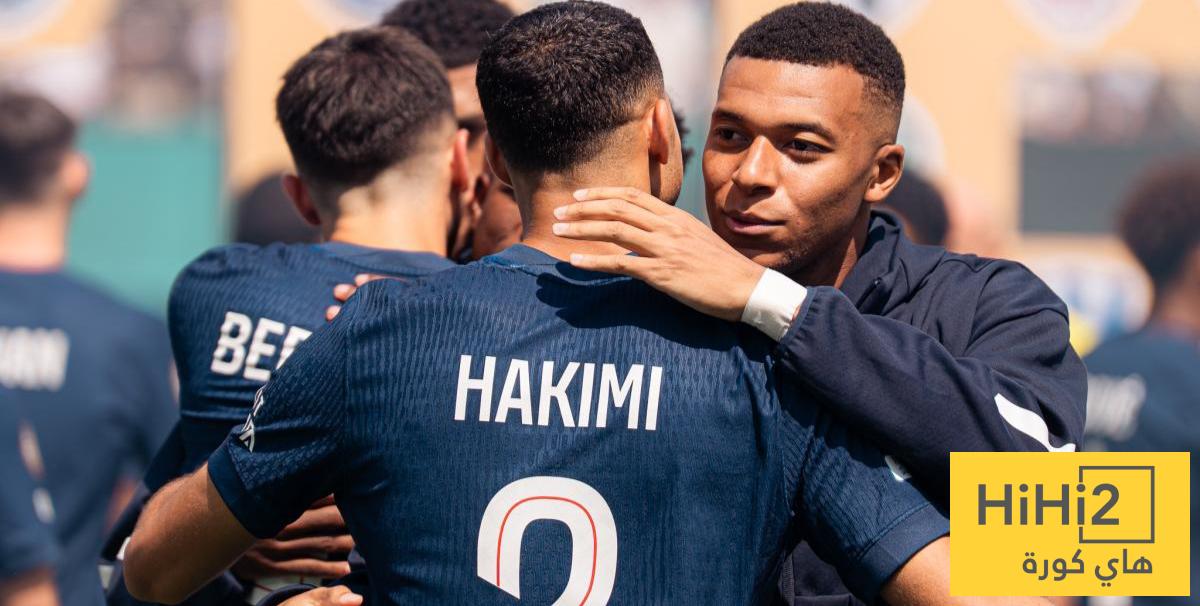 كيليان مبابي يدافع عن أشرف حكيمي