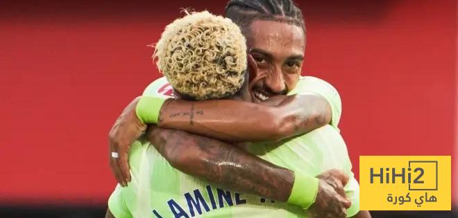 لامين ورافينيا لا يرحمان!