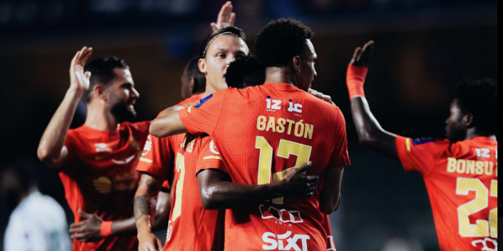 لاعب القادسية يقترب من الهلال لاعب القادسية يقترب من الهلال