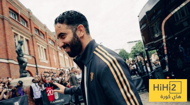 صور.. لحظة وصول مانشستر يونايتد إلى ملعب فولهام صور.. لحظة وصول مانشستر يونايتد إلى ملعب فولهام