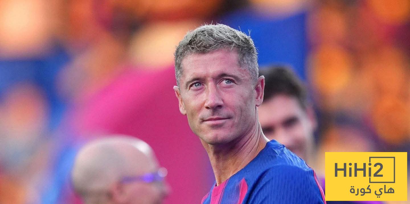ماذا قال ليفاندوفسكي عن فشل انتقاله إلى مانشستر يونايتد؟