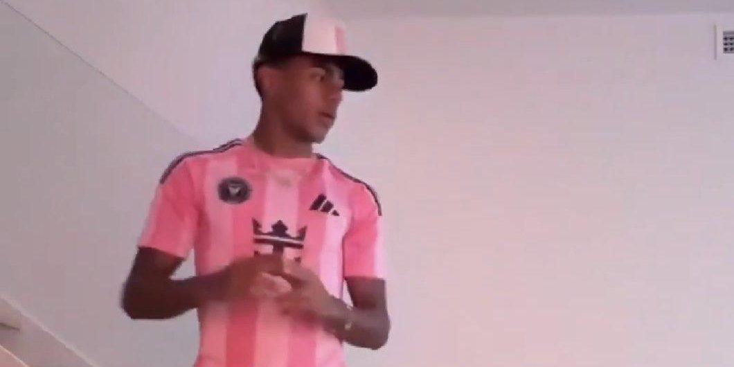 اخبار نيوز : فيديو: لامين يامال يستعد للكرة الذهبية بقميص ميسي