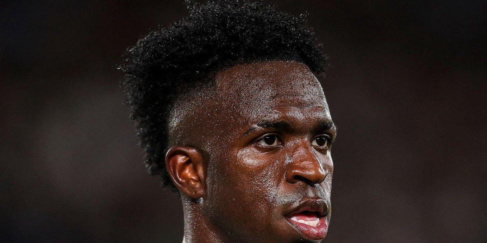 رومانو: فينيسيوس لا يريد الرحيل عن ريال مدريد