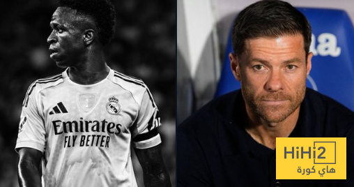 فينيسيوس اعتذر من زملائه في غياب المدرب