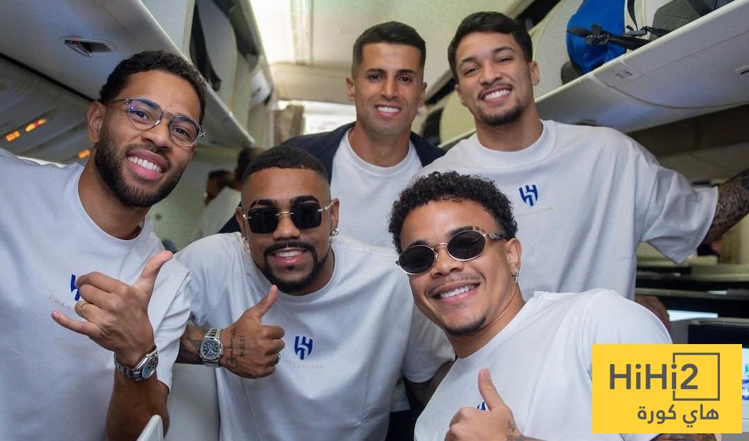 صور : الكشف عن طائرة الهلال الجديدة