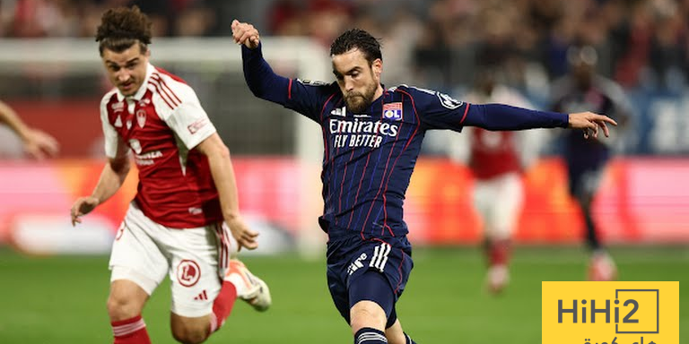 تشكيلة ليون الرسمية لمواجهة باريس سان جيرمان