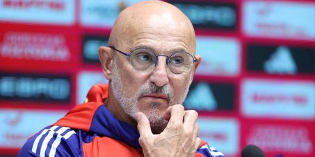 دي لا فوينتي يعلق على استبعاد لامين يامال