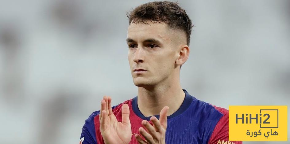 مارك كاسادو يُفاجئ برشلونة