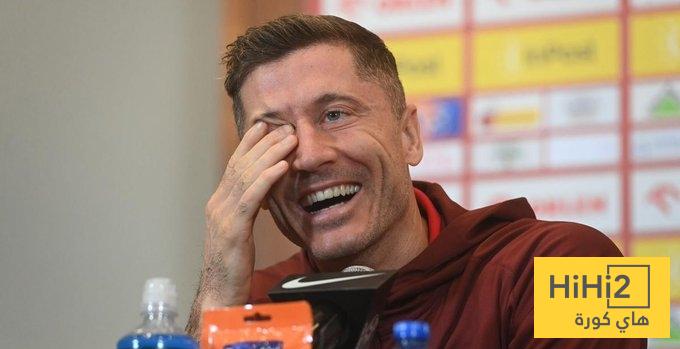 ليفاندوفسكي يثير القلق داخل معسكر منتخب بولندا