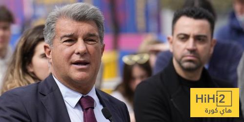 تشافي هيرنانديز حاضرا في حفل فيكتور فونت