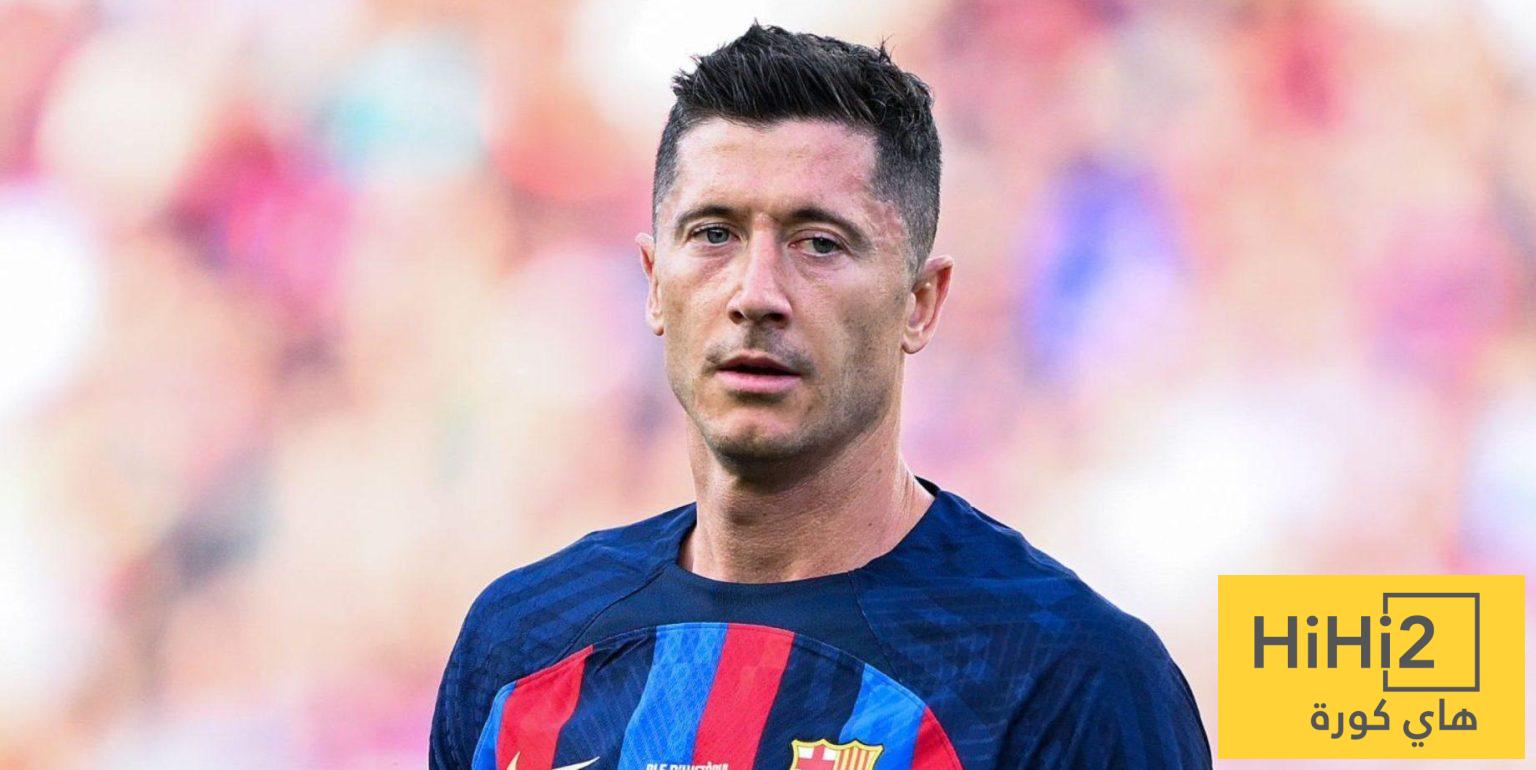 ليفاندوفسكي يسير على خطى أولوجيو مارتينيز مع برشلونة